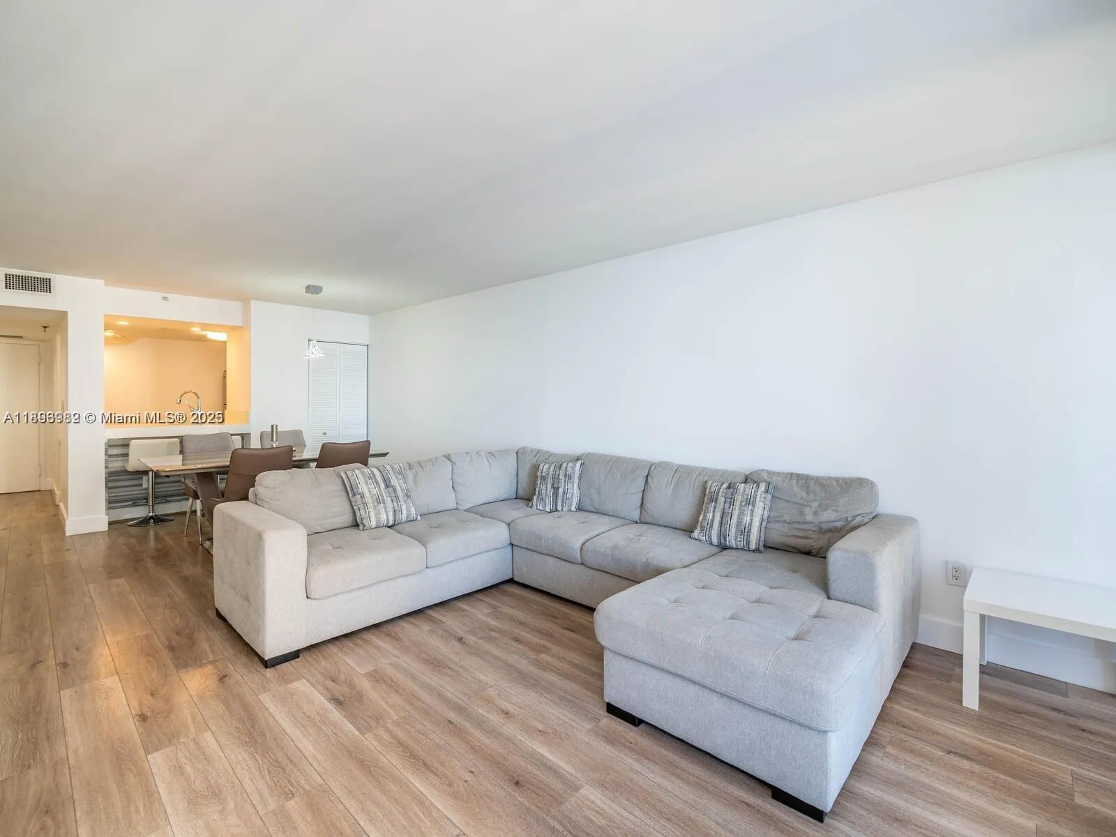 555 NE 15th St # 26E, Miami FL 33132