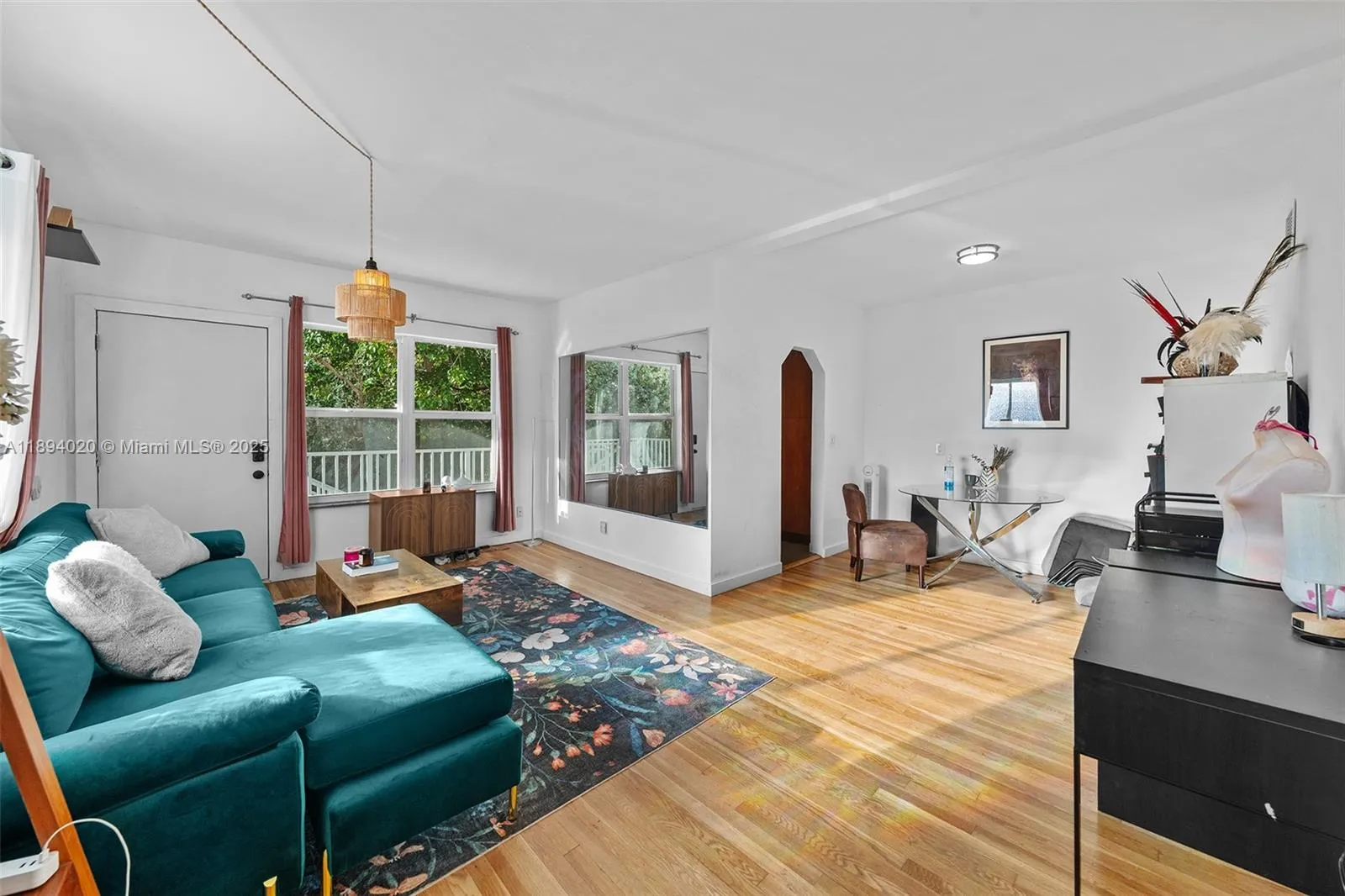 1 bedroom 1 bath for sale at 1515 West Ave # 12, Miami Beach FL 33139
