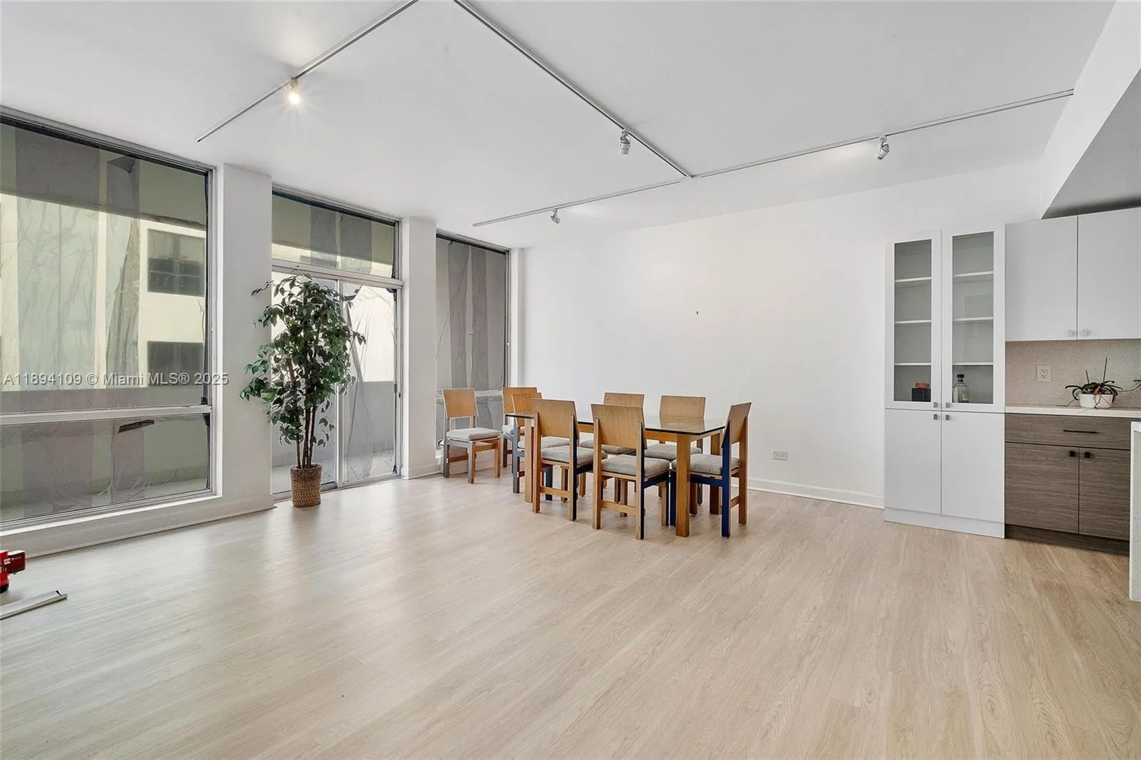 700 Biltmore Way # 402, Coral Gables FL 33134