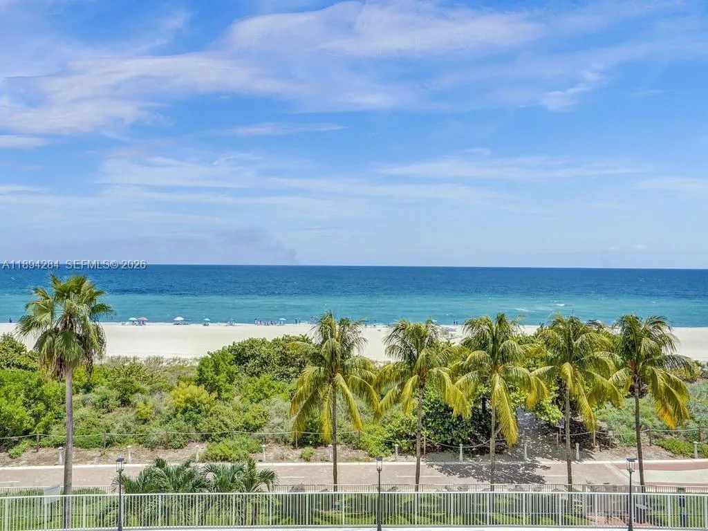 5601 Collins Ave # 504, Miami Beach FL 33140