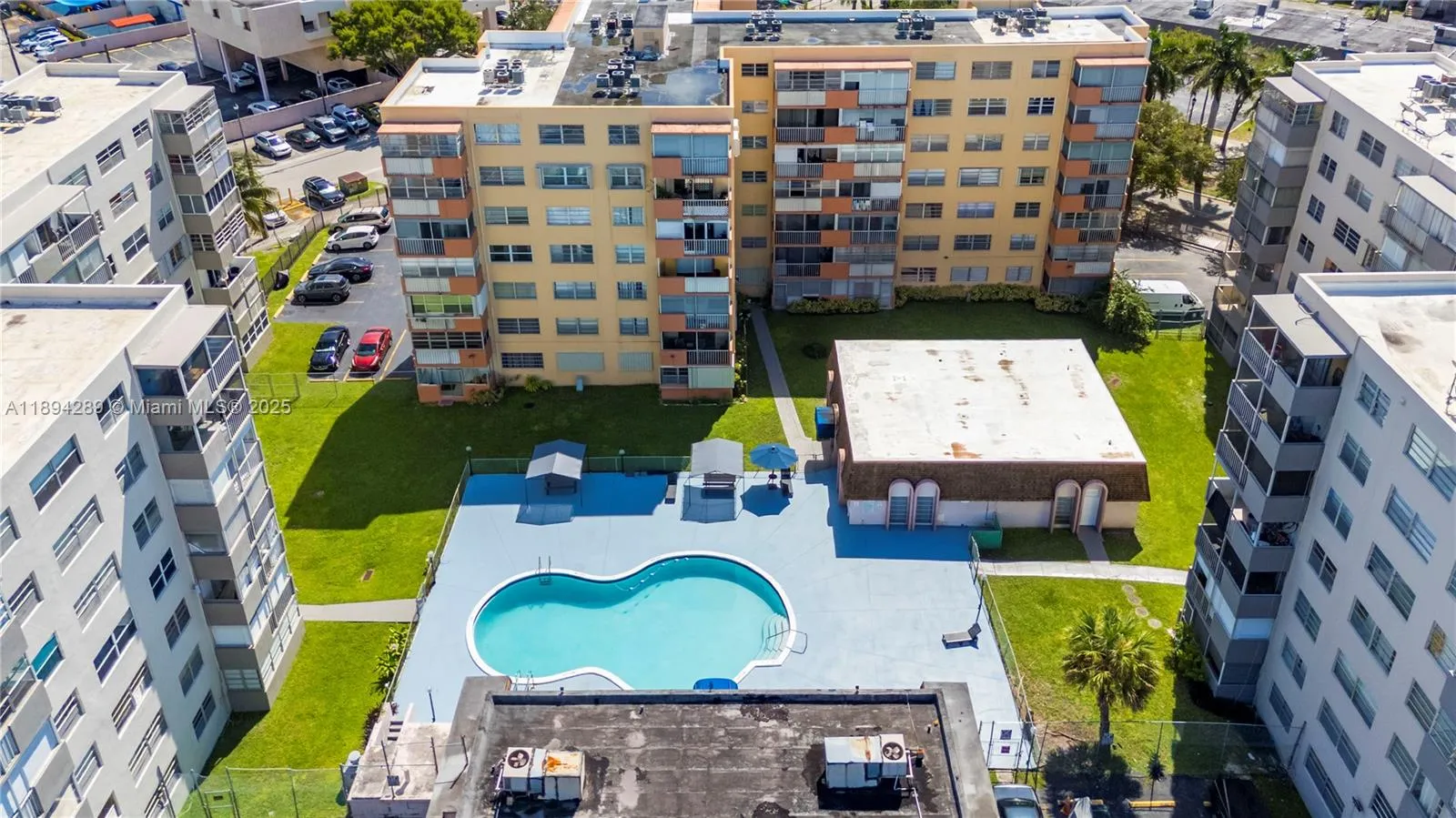 16400 NE 17th Ave # 601, North Miami Beach FL 33162