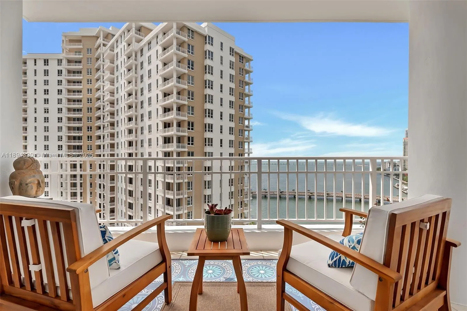 2 bedroom 2 bath for sale at 801 Brickell Key Blvd # 1601, Miami FL 33131