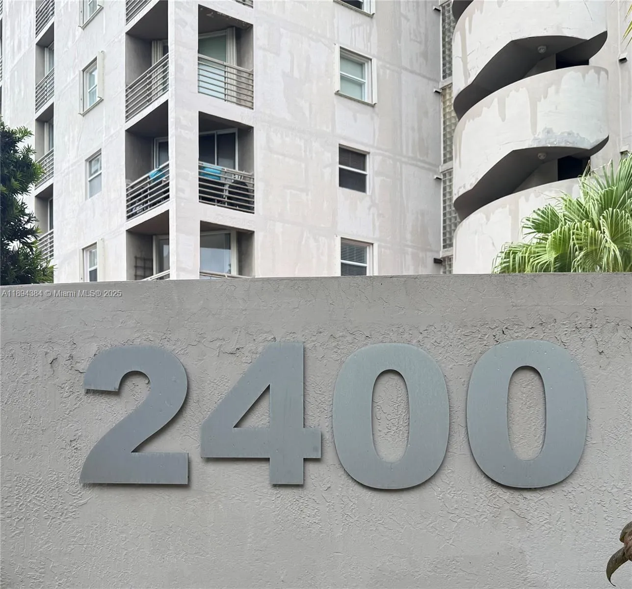 1 bedroom 1 bath for sale at 2400 SW 3rd Ave # 204, Miami FL 33129