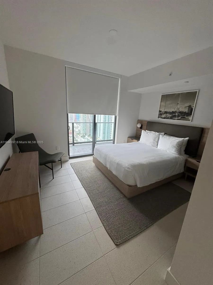 601 NE 1 Ave # 3802, Miami FL 33132