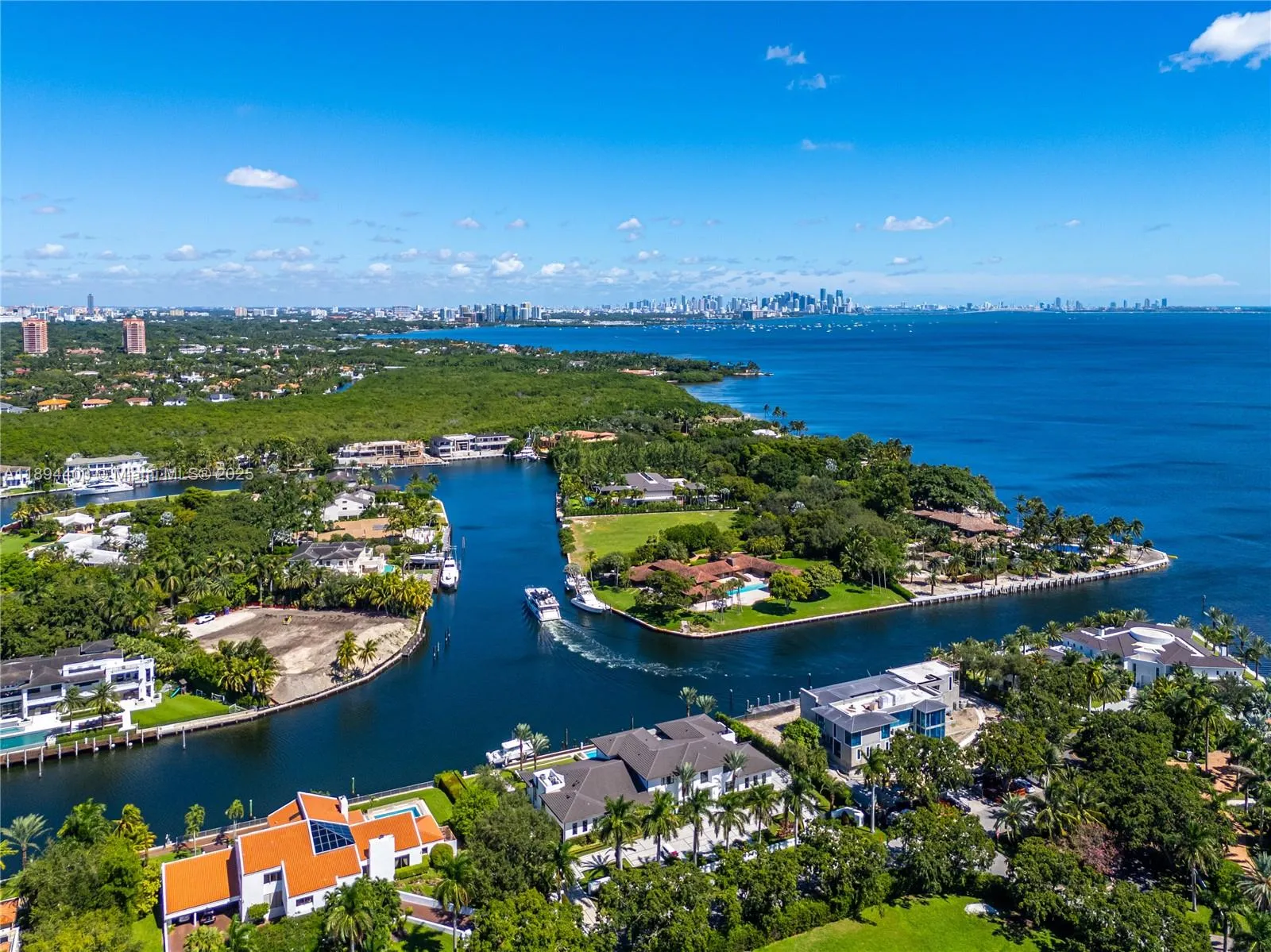 50 Casuarina Concourse, Coral Gables FL 33143