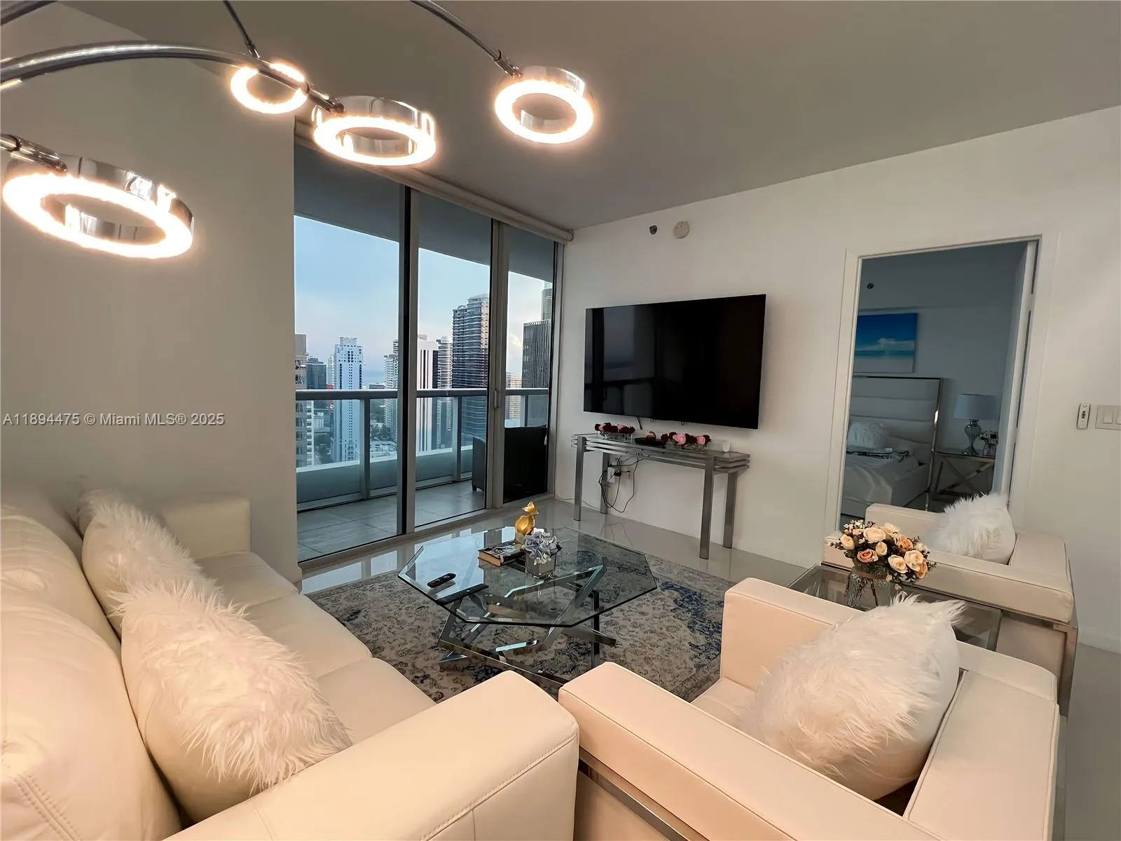 1 bedroom 1 bath for sale at 485 Brickell Ave # 4109, Miami FL 33131