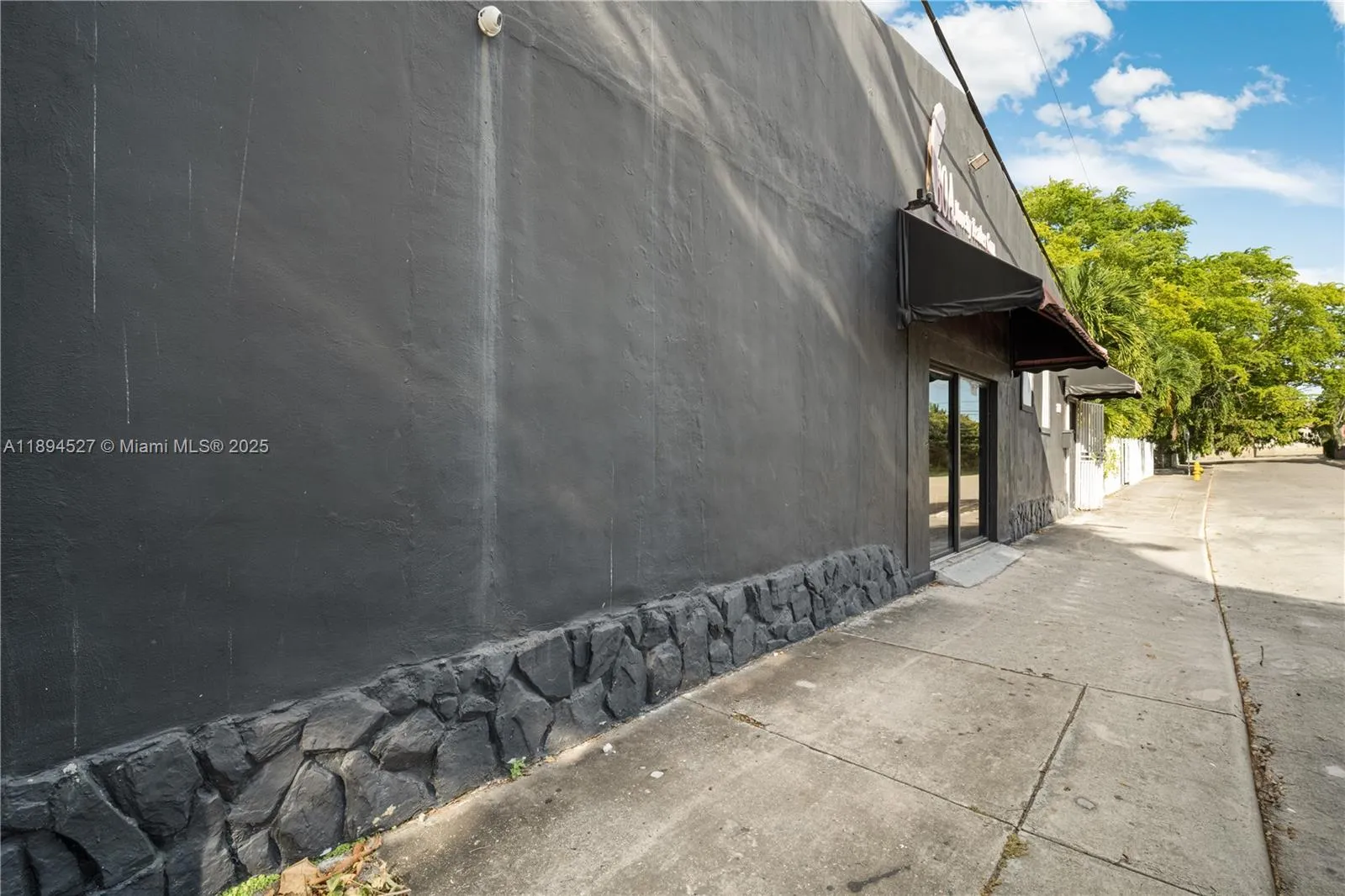 2900 NW 11th Ave, Miami FL 33127