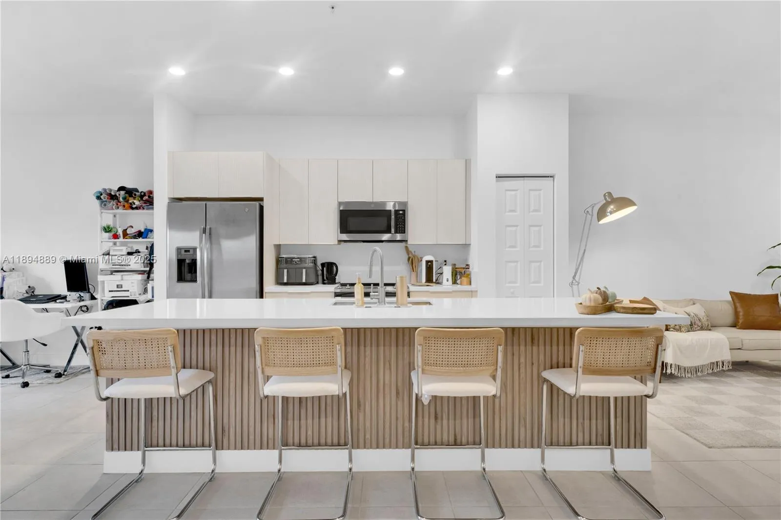 2 bedroom 2 bath for sale at 7819 NW 104th Ave # 23, Doral FL 33178