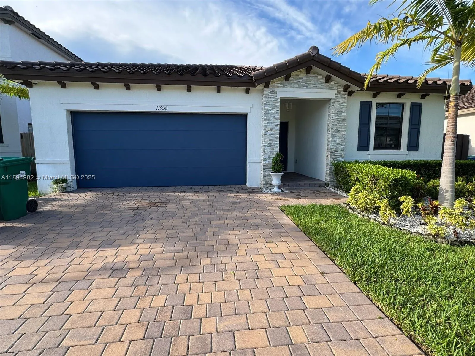 3 bedroom 2 bath for sale at 11938 SW 241st St, Homestead FL 33032