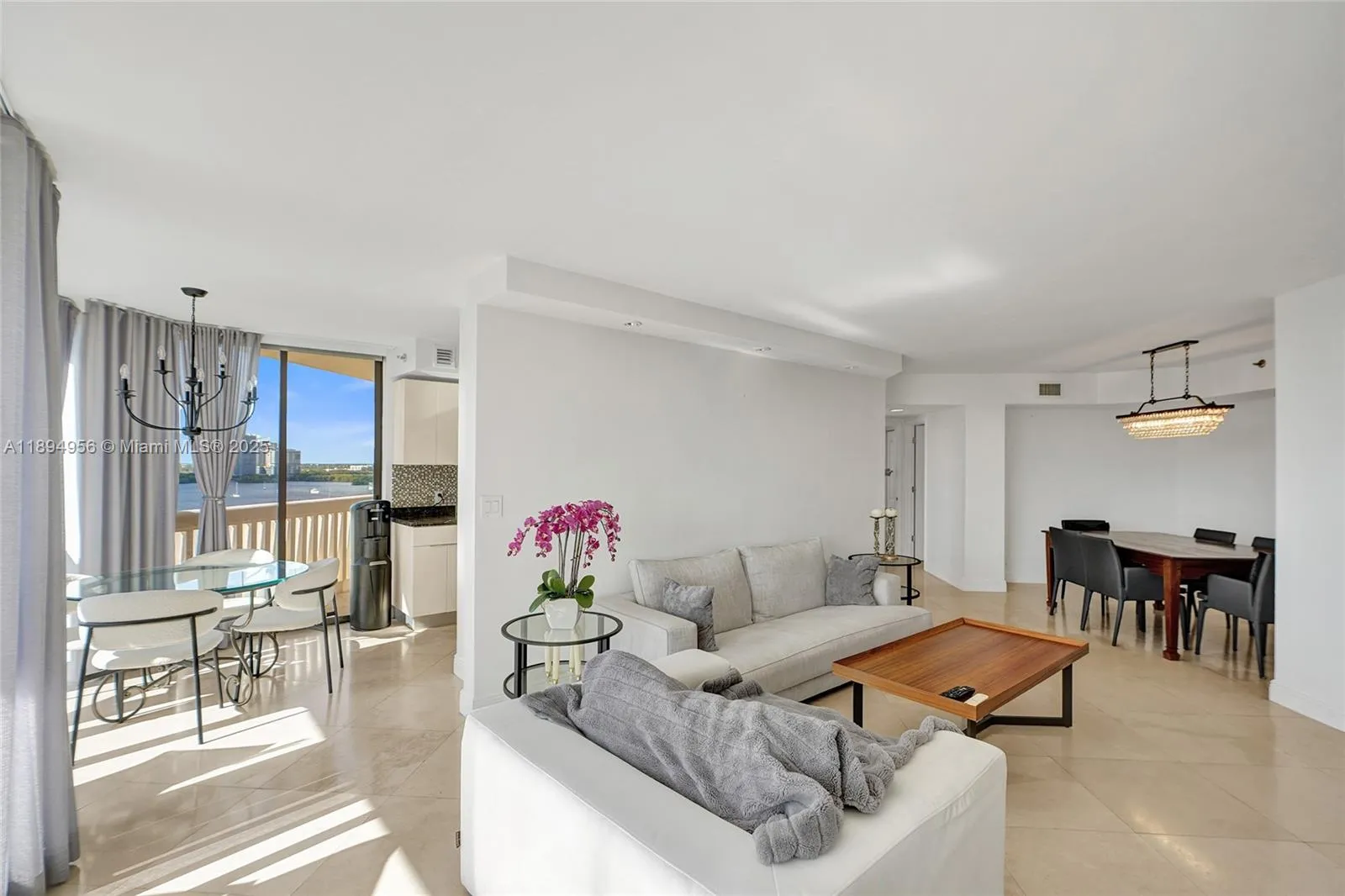 3 bedroom 3 bath for sale at 1000 E Island Blvd # 1403, Aventura FL 33160