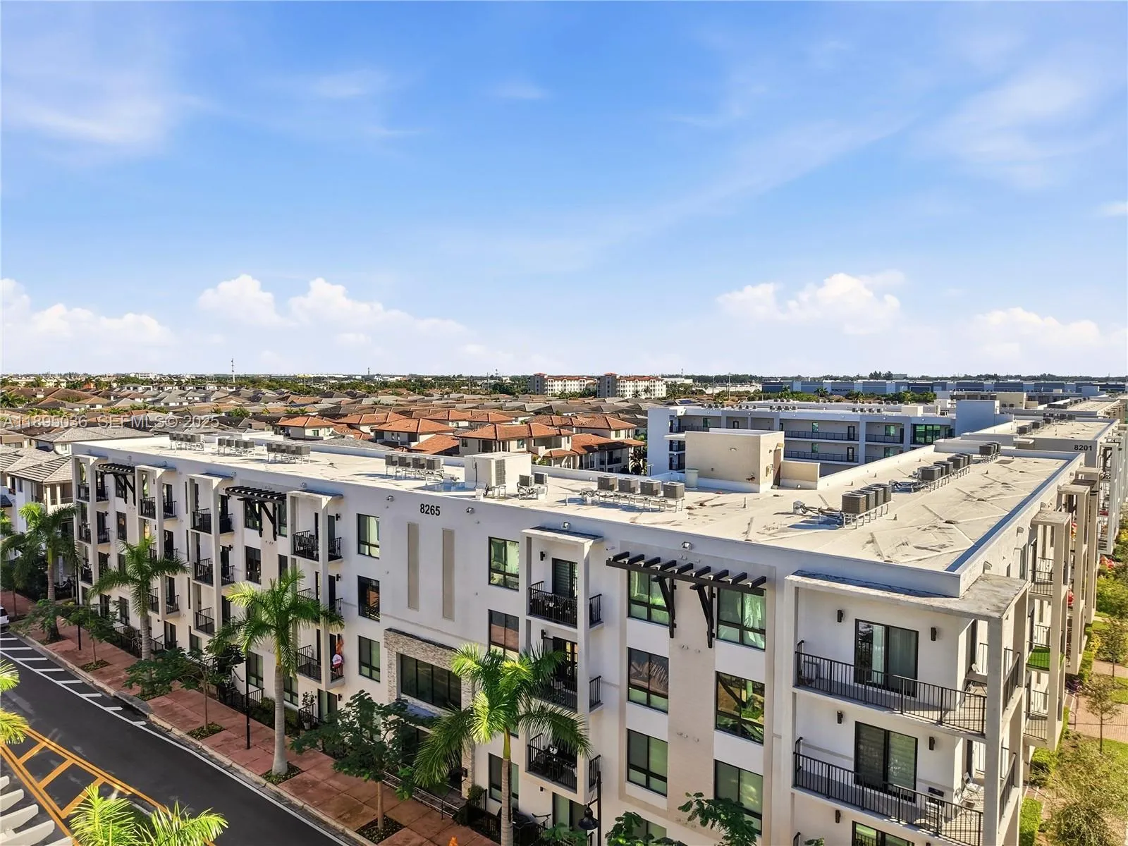 2 bedroom 2 bath for sale at 8265 NW 41st St # 203, Doral FL 33166