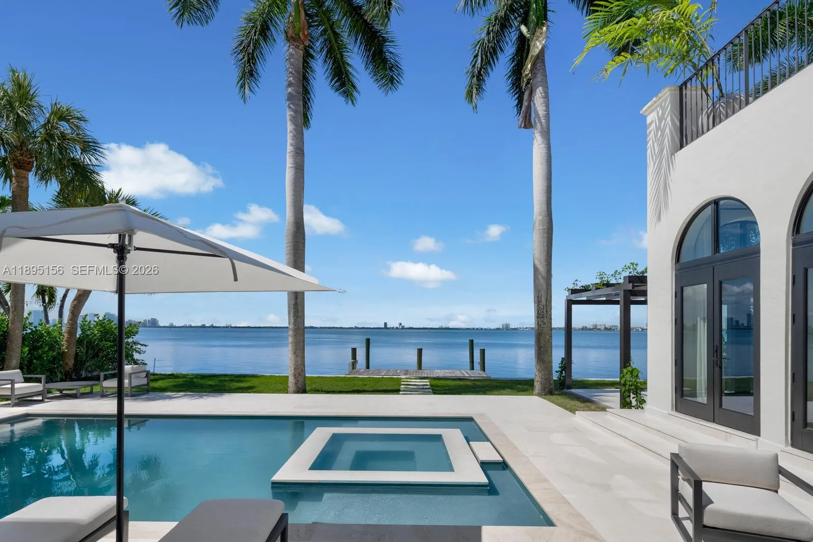 5300 N Bay Rd, Miami Beach FL 33140