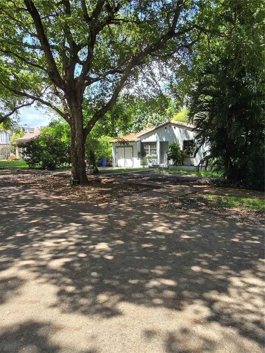103 Romano Ave, Coral Gables FL 33134