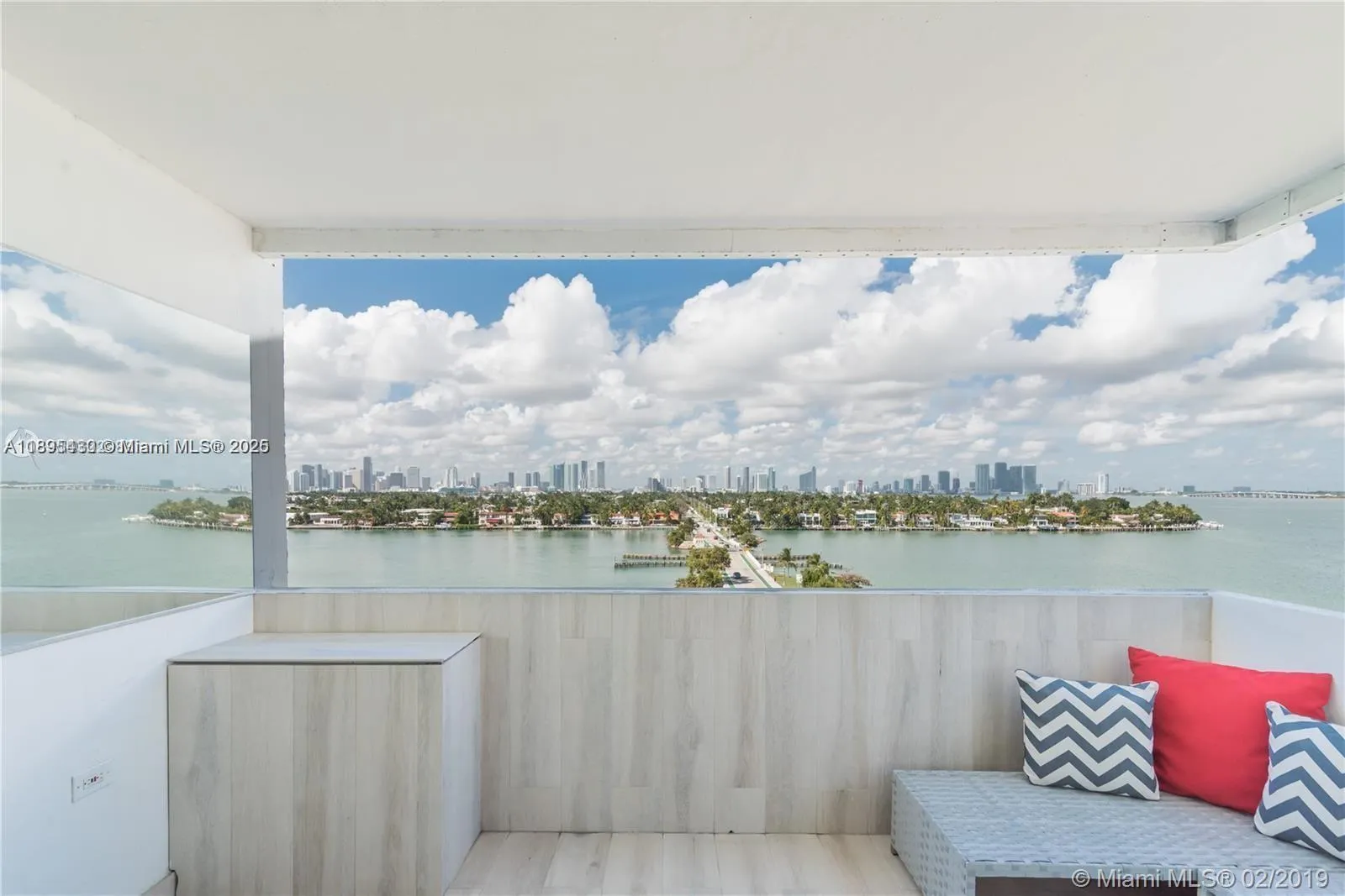 2 bedroom 2 bath for sale at 3 Island Ave # 09D, Miami Beach FL 33139