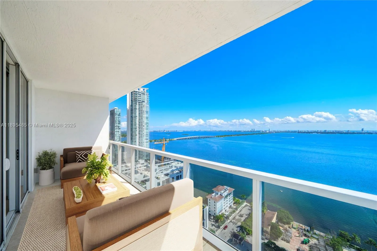 3 bedroom 2 bath for sale at 600 NE 27th St # 3105, Miami FL 33137