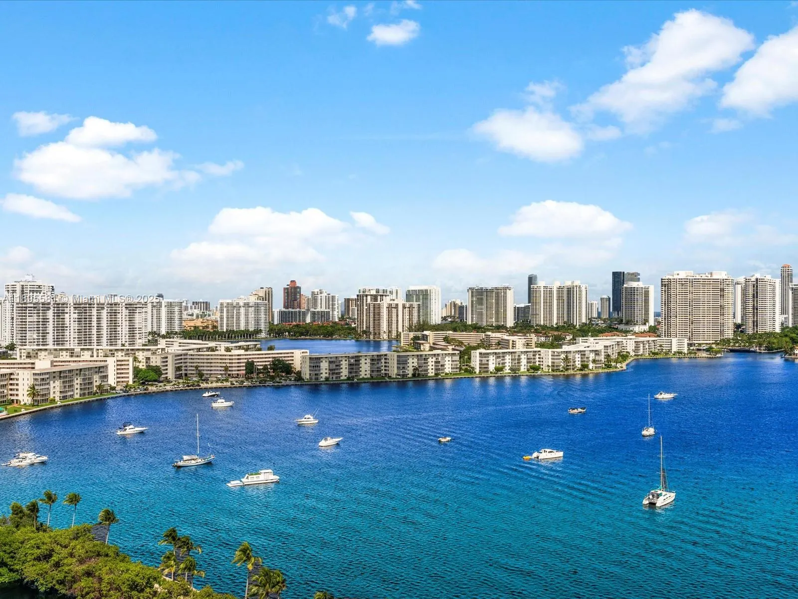 2 bedroom 3 bath for sale at 17301 Biscayne Blvd # 1704, North Miami Beach FL 33160