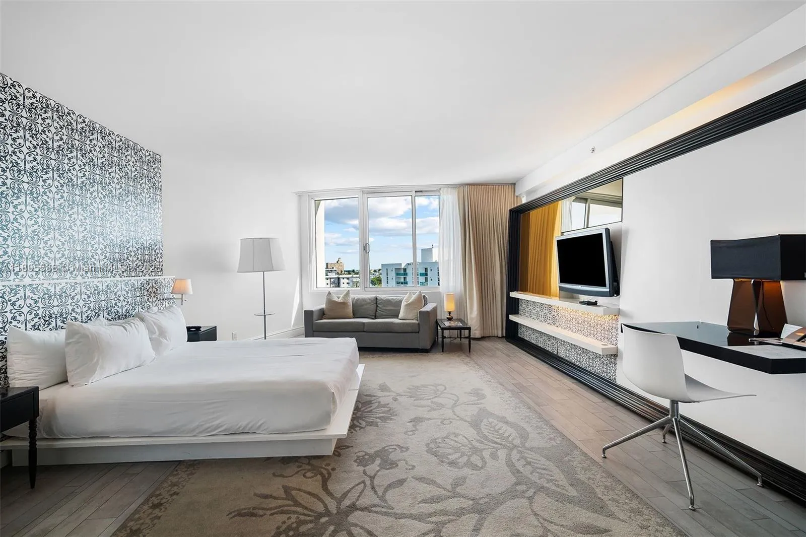 1100 West Ave # 819, Miami Beach FL 33139