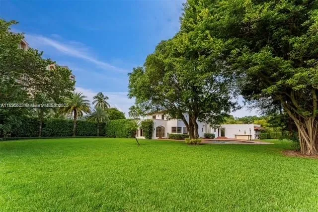 611 N Greenway Dr, Coral Gables FL 33134
