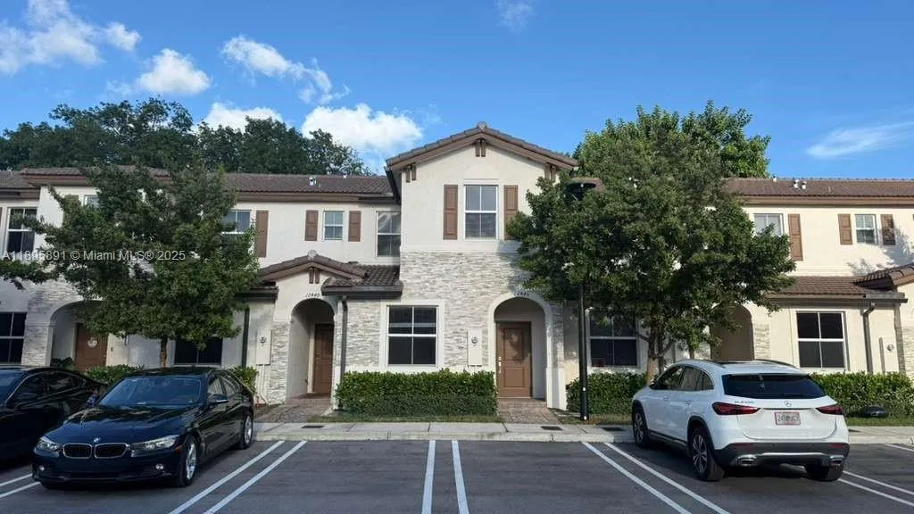12445 NW 23rd Ct, Miami FL 33167