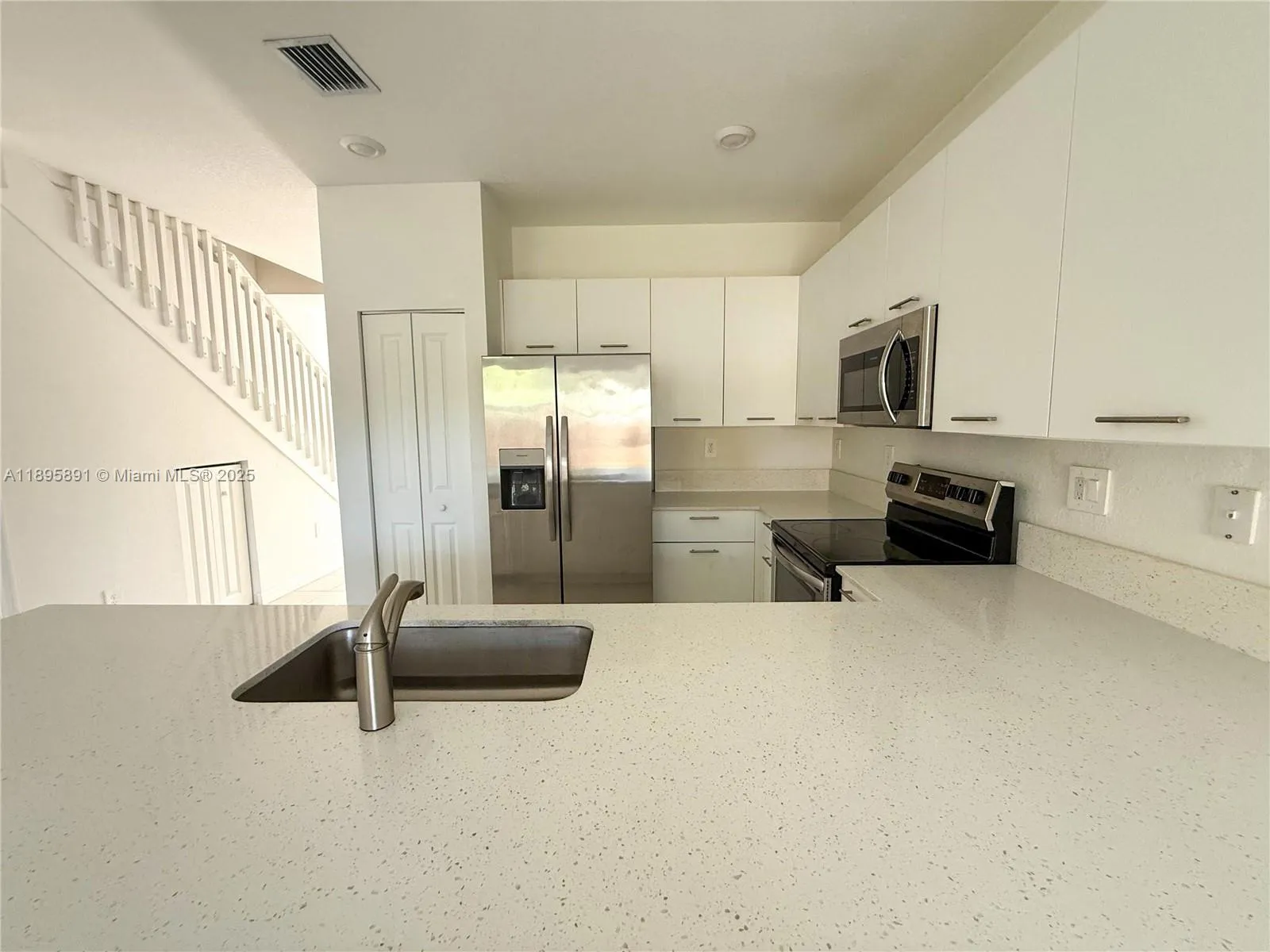 12445 NW 23rd Ct, Miami FL 33167