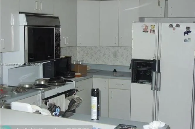 2 bedroom 1 bath for sale at 2605 NW 55th St, Tamarac FL 33309