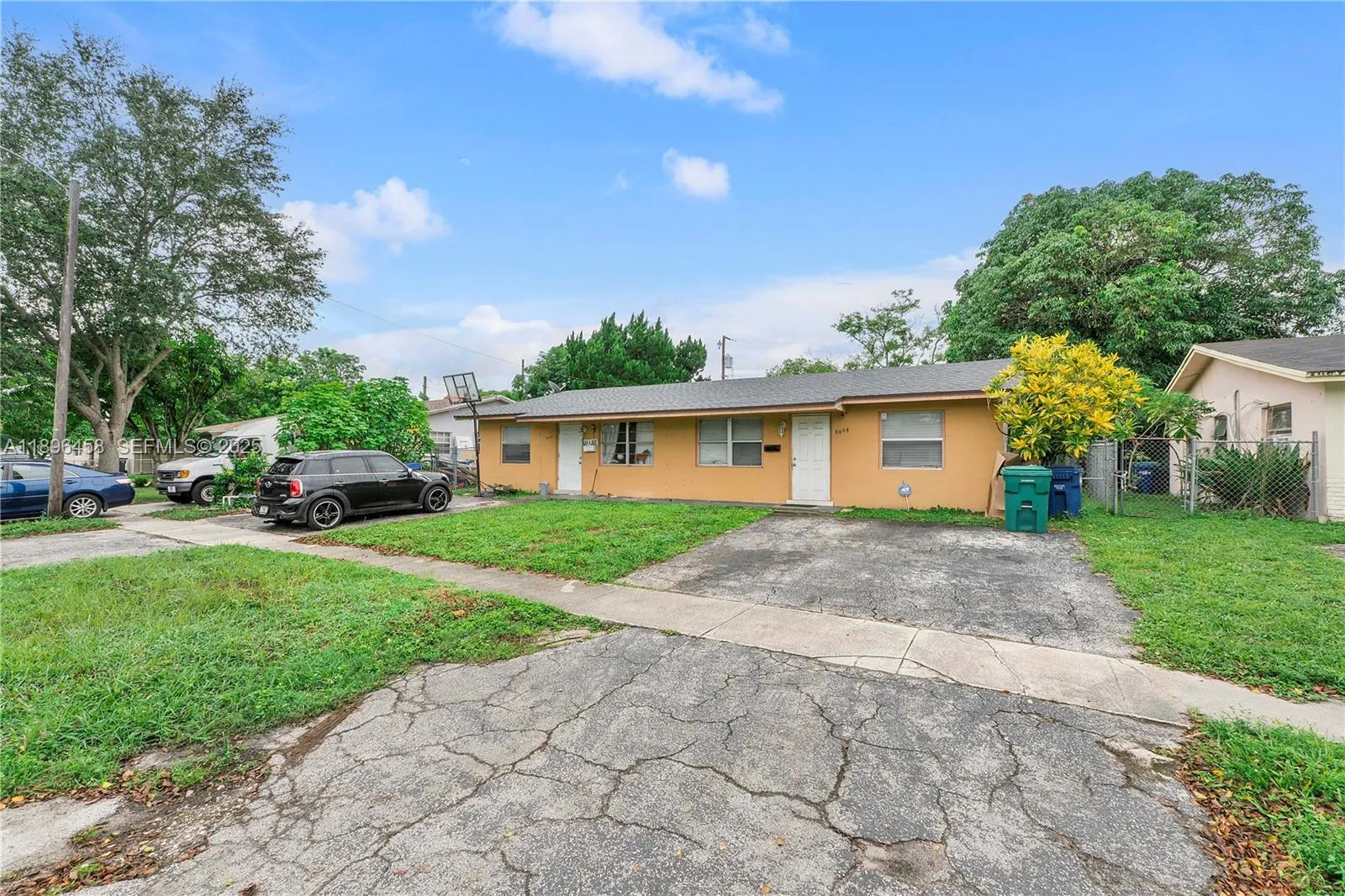 for sale at 5620 NW 14th Ct, Lauderhill FL 33313