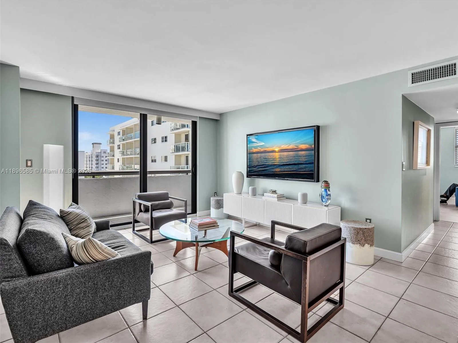 1775 Washington Ave # 8B, Miami Beach FL 33139