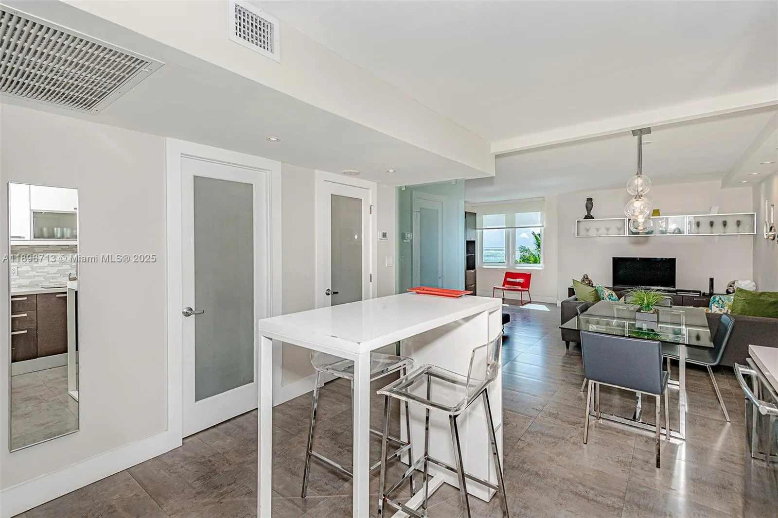 2301 Collins Ave # 723, Miami Beach FL 33139