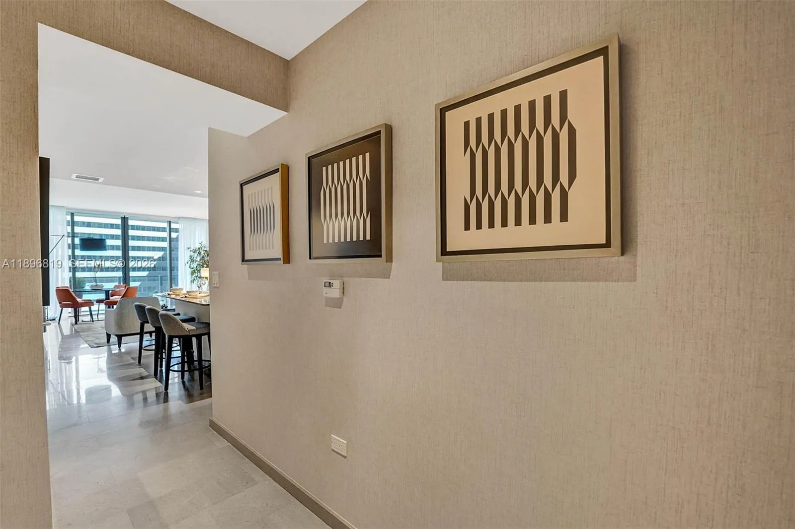 88 SW 7th St # 1408, Miami FL 33130