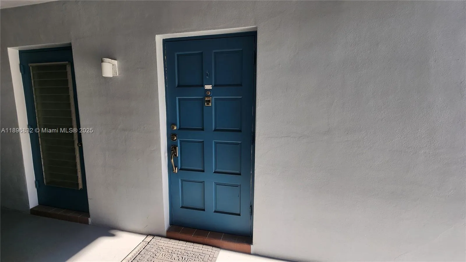 2 bedroom 2 bath for sale at 981 Hillcrest Ct # 114, Hollywood FL 33021