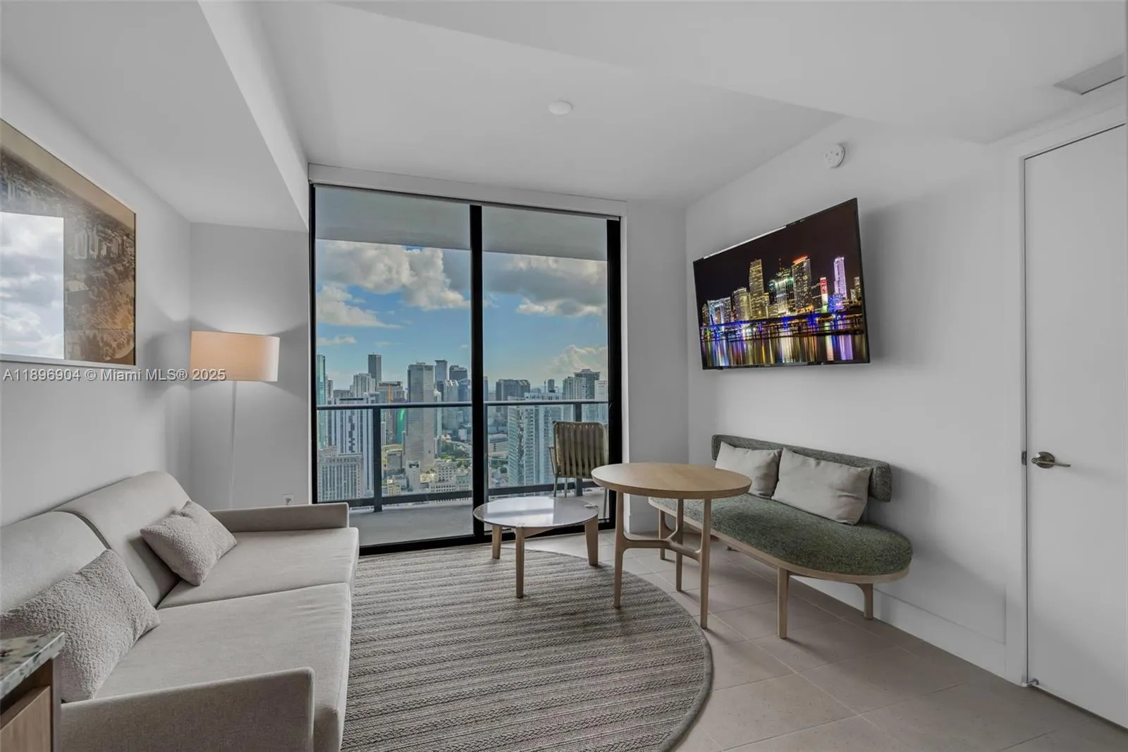 1 bedroom 1 bath for sale at 159 NE 6th St # 4514, Miami FL 33132