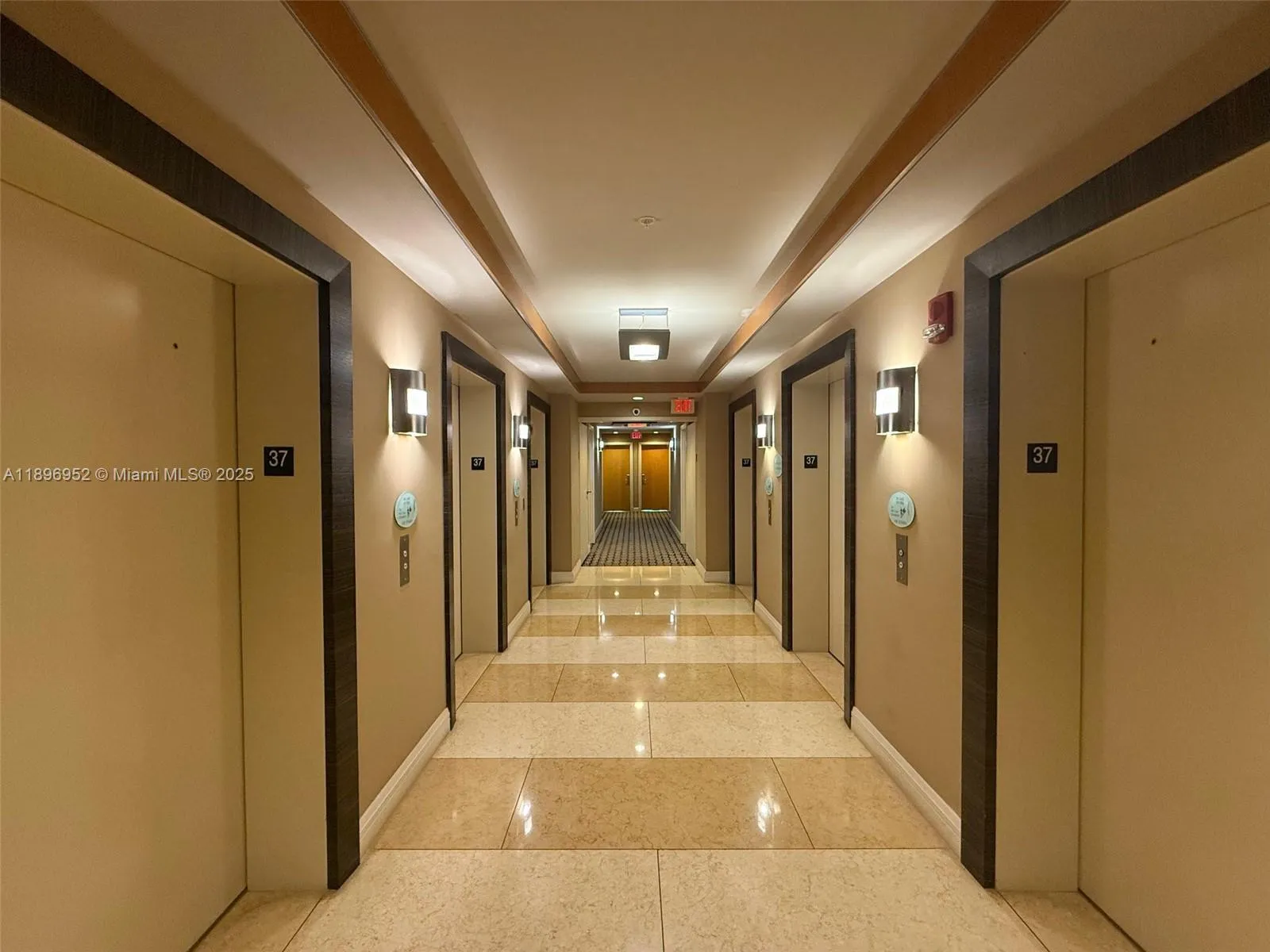 244 Biscayne Blvd # 3708, Miami FL 33132