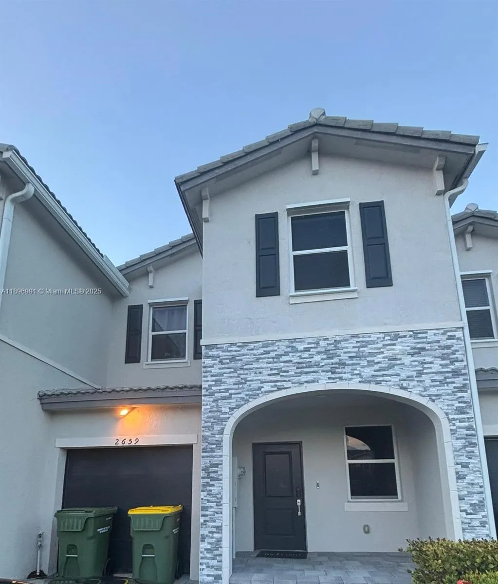 3 bedroom 2 bath for sale at 2659 SE 11th St, Homestead FL 33035