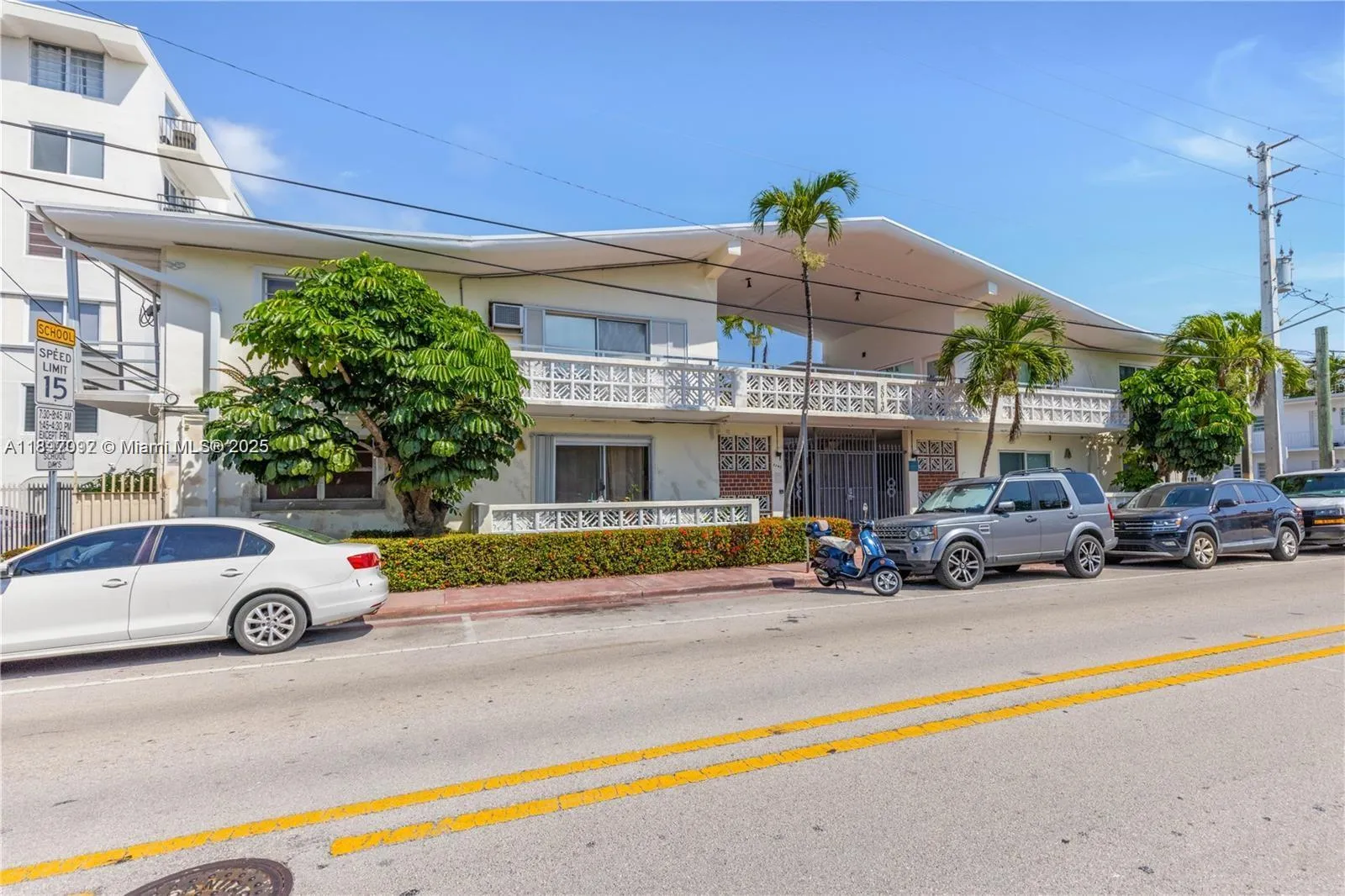 1 bedroom 1 bath for sale at 8040 Tatum Waterway Dr # 7, Miami Beach FL 33141