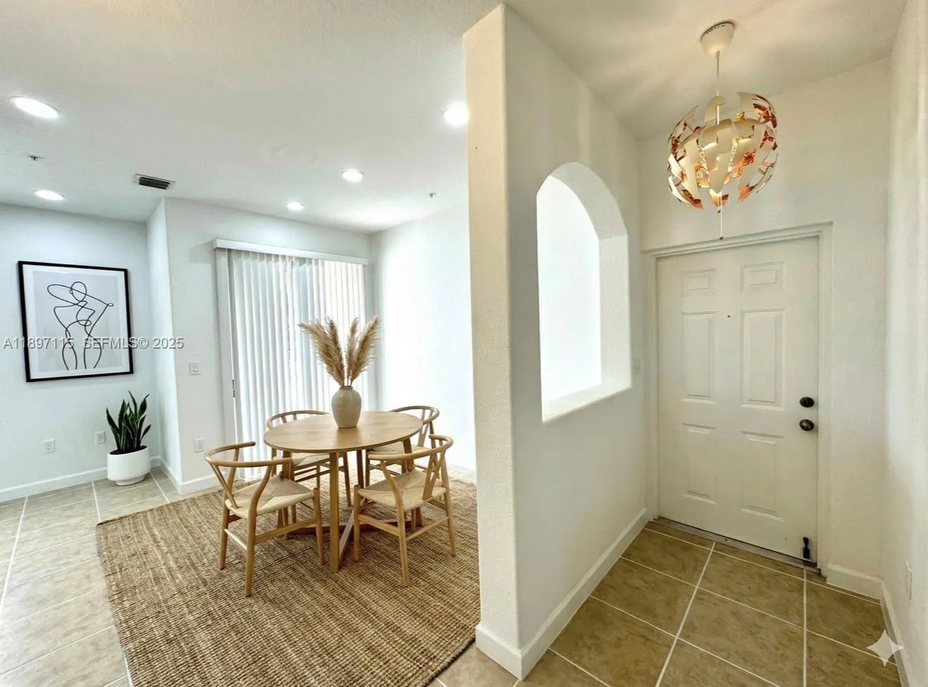 10012 NW 7th St # 208, Miami FL 33172