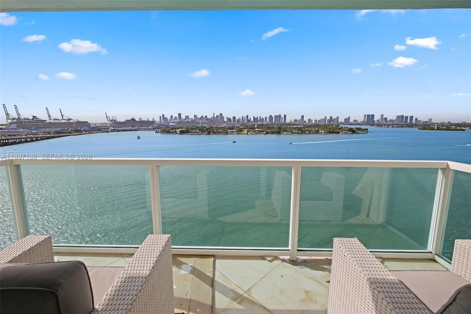 3 bedroom 2 bath for sale at 650 West Ave # 1407, Miami Beach FL 33139