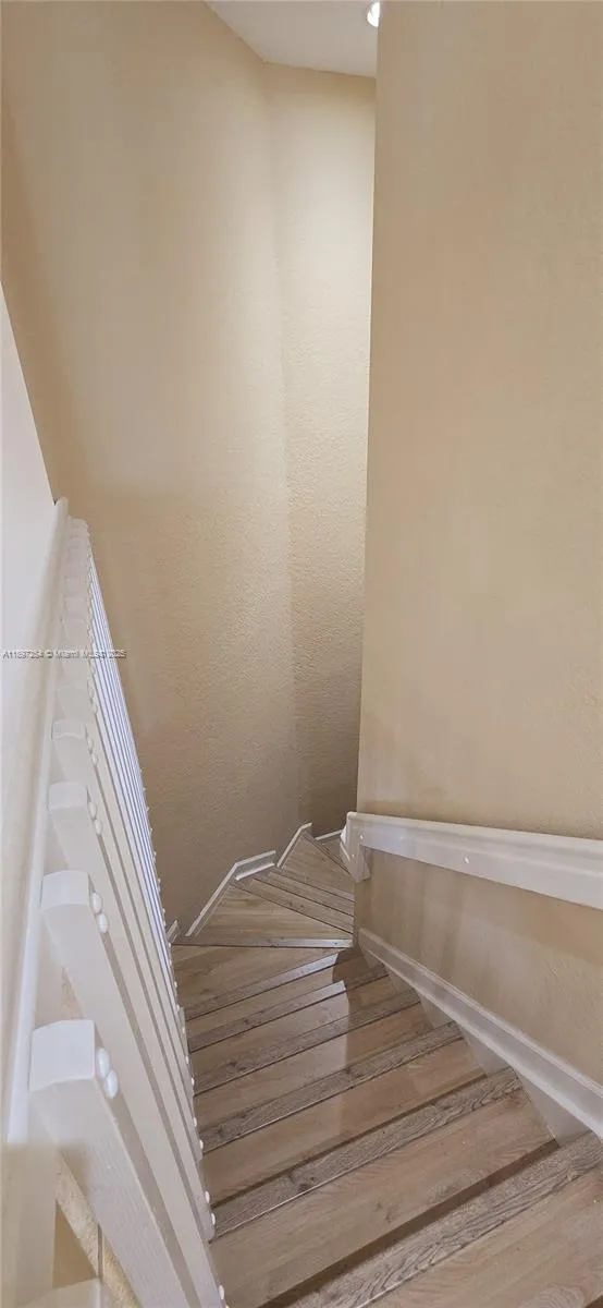 3020 Laurel Ridge Cir, Riviera Beach FL 33404