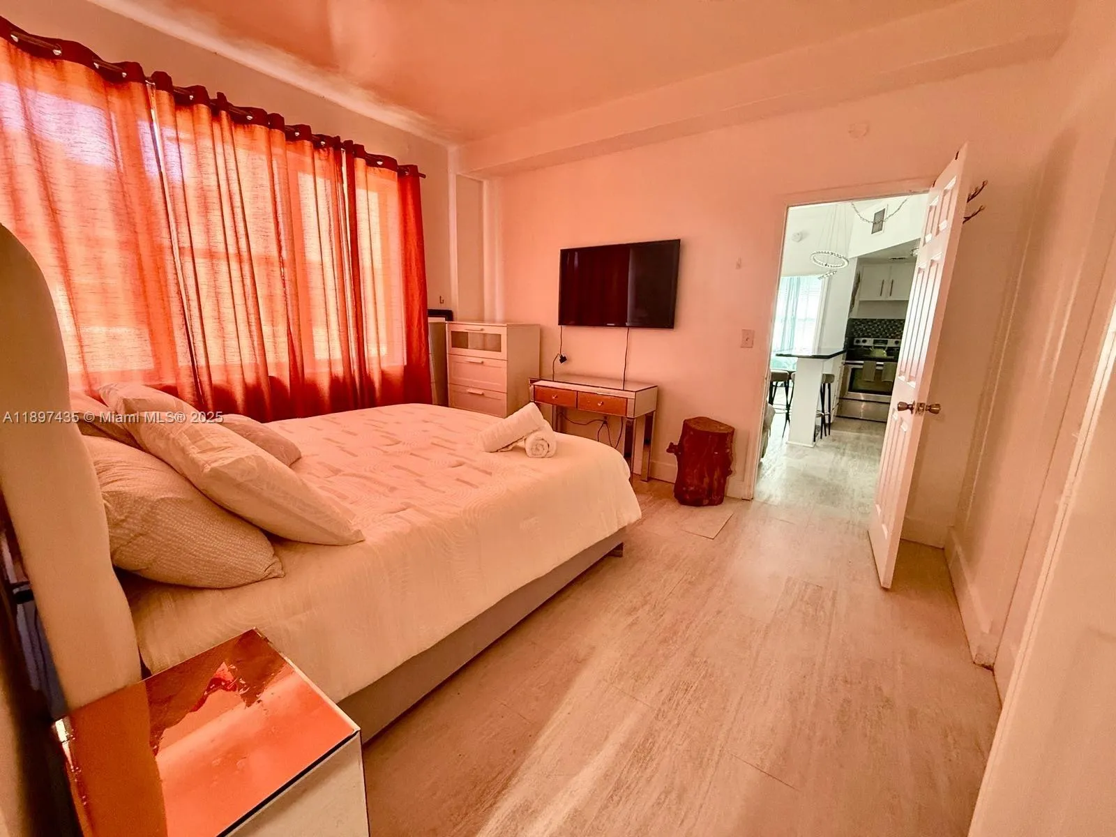 1342 Drexel Ave # 206, Miami Beach FL 33139