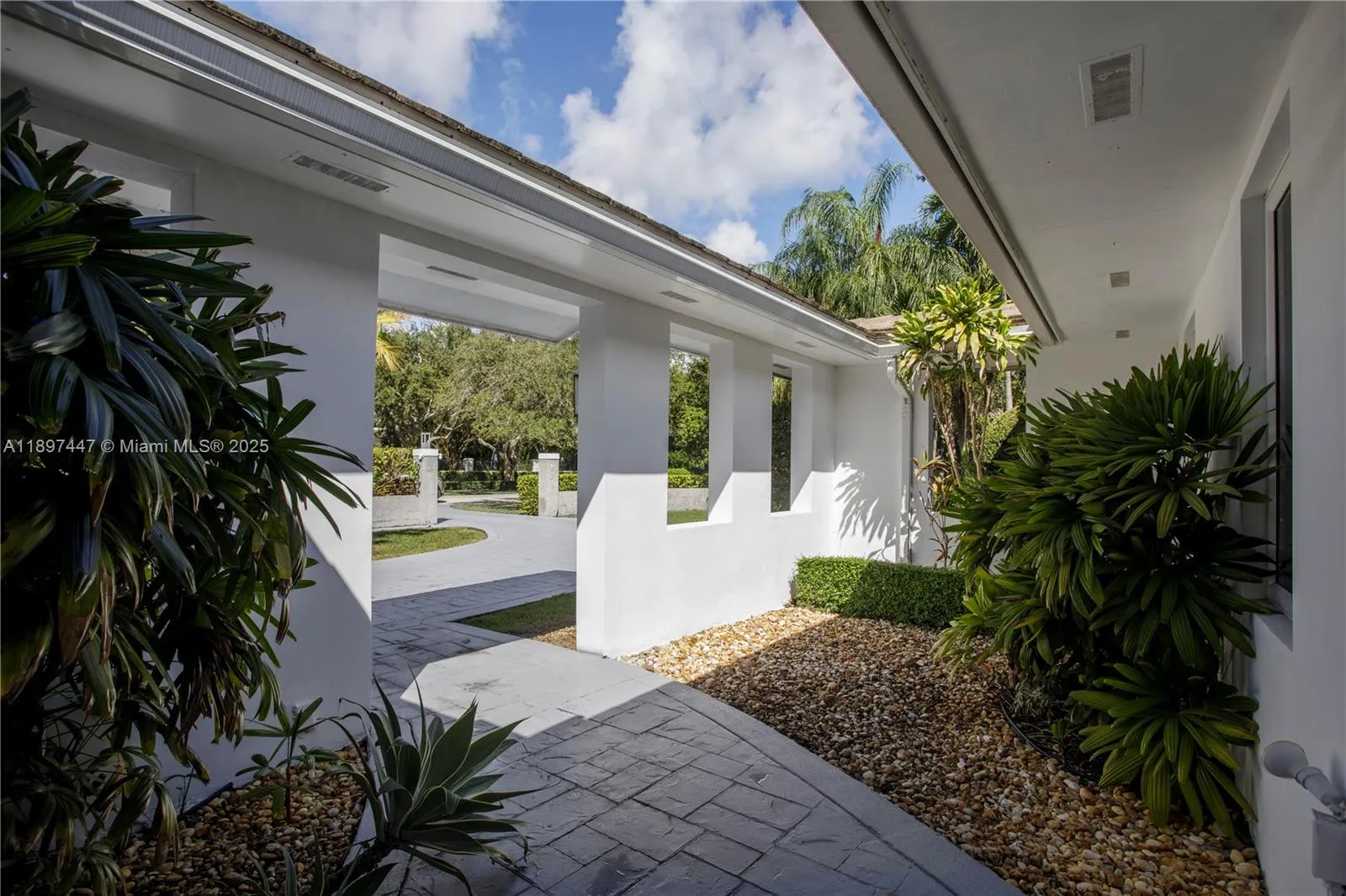 13551 SW 62nd Ave, Pinecrest FL 33156