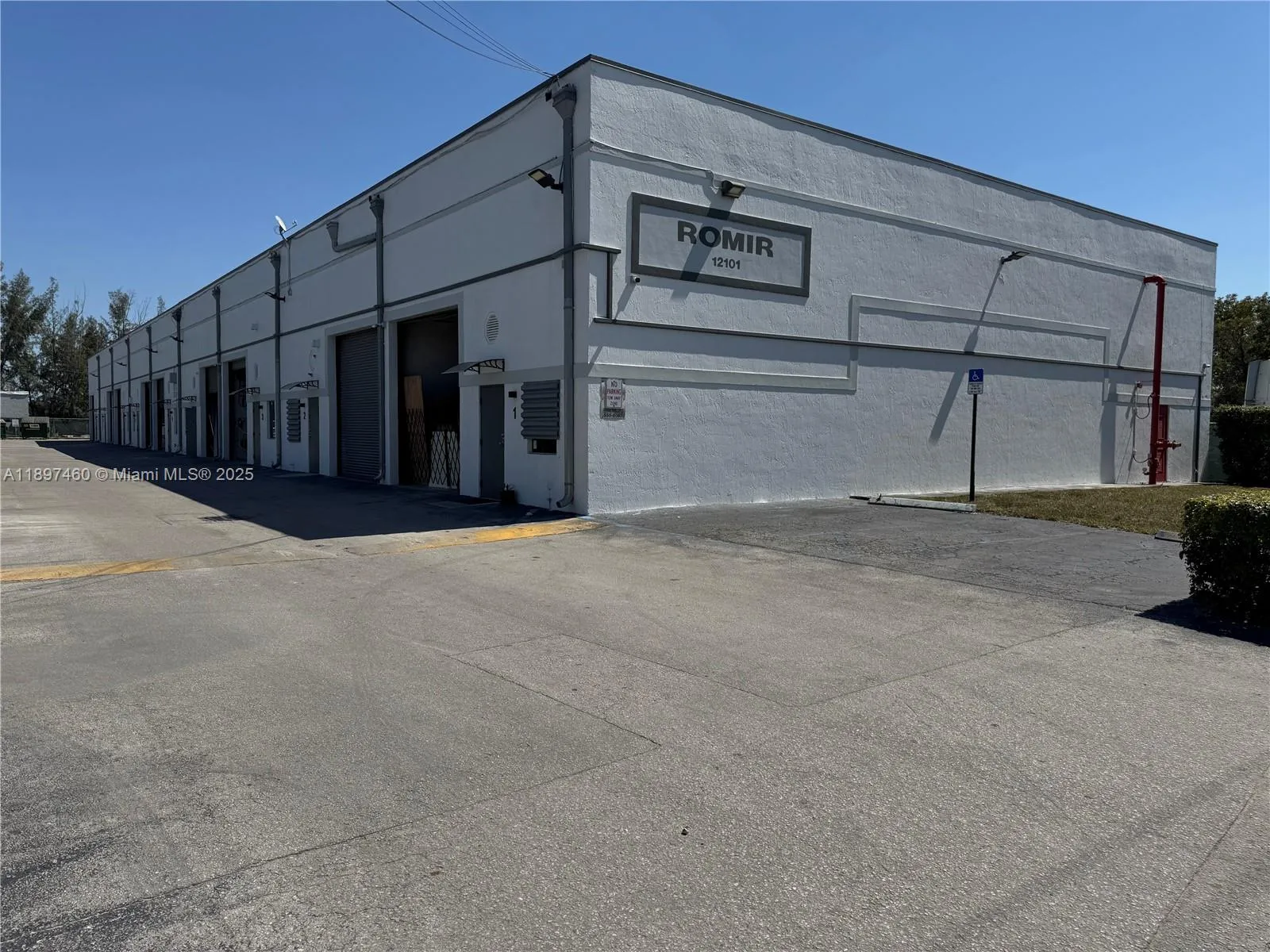 Commercial Sale for sale at 12101 NW 98th Ave # 3, Hialeah Gardens FL 33018
