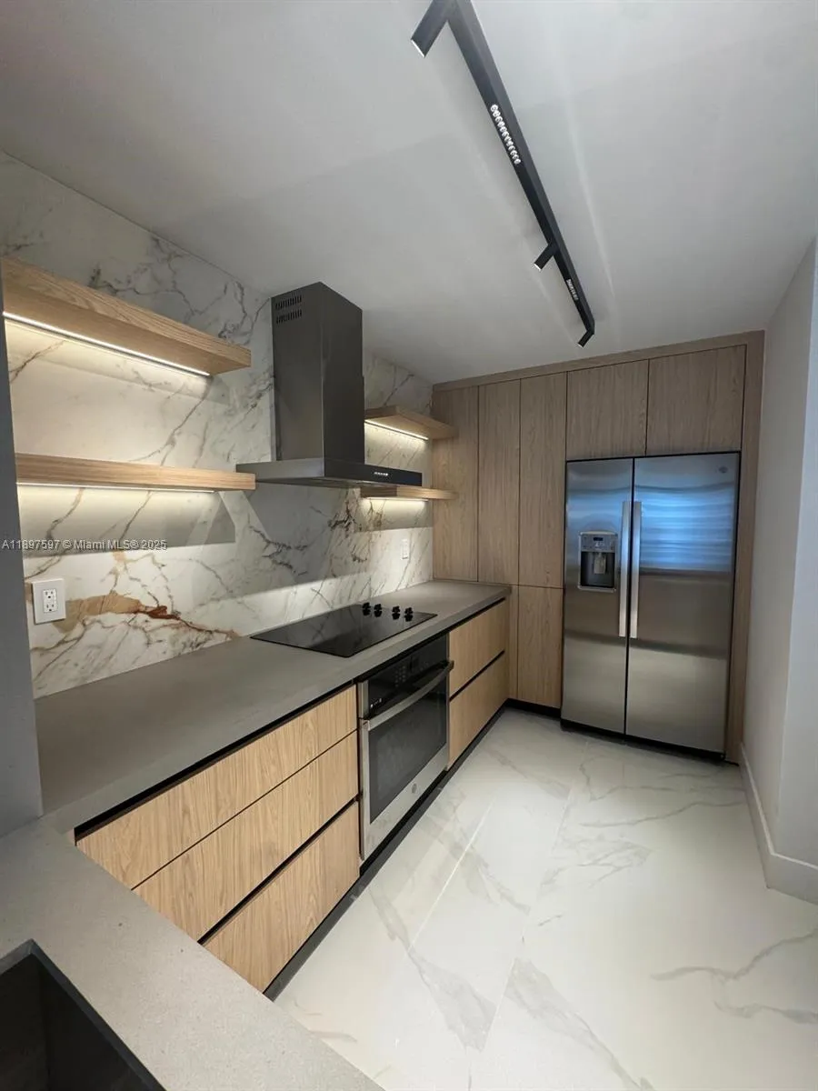 800 N Miami Ave # 901, Miami FL 33136