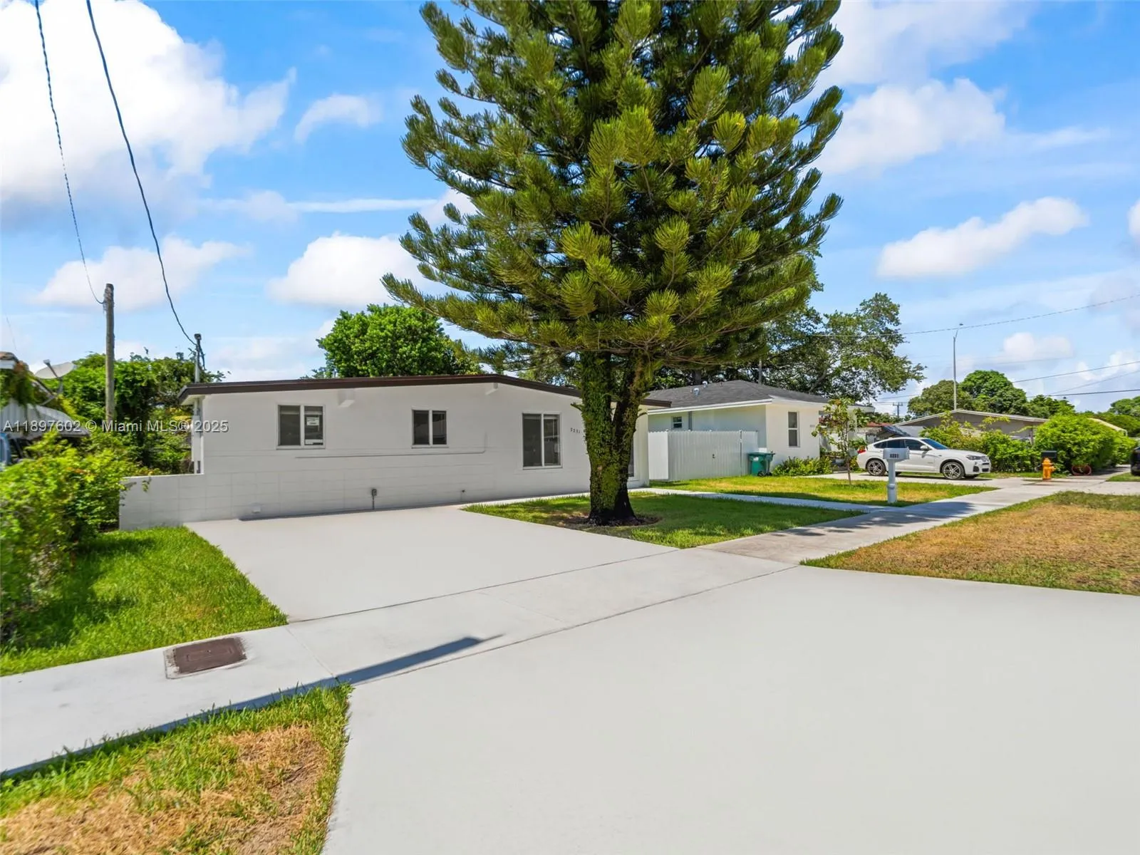 3231 NW 48th Ter, Miami FL 33142