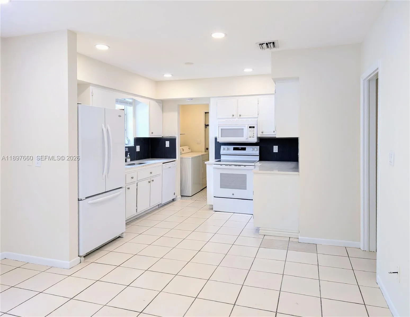 856 Benevento Ave # 1, Coral Gables FL 33146