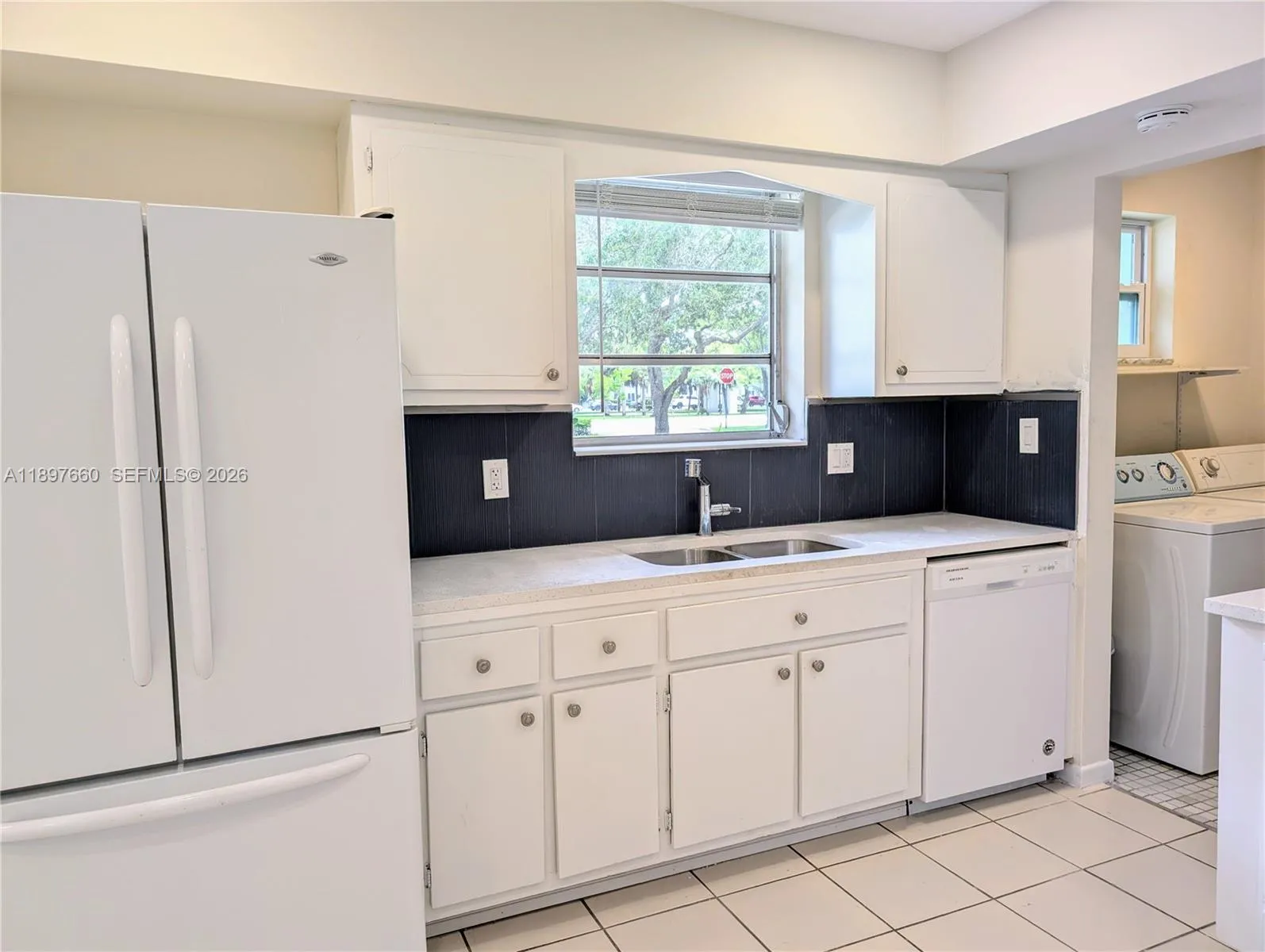 856 Benevento Ave # 1, Coral Gables FL 33146