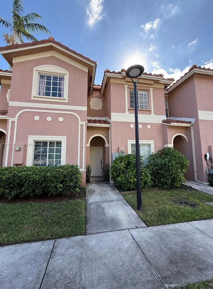 7802 Catalina Cir, Tamarac FL 33321