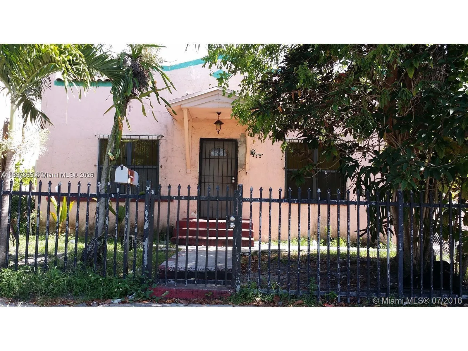 2 bedroom 1 bath for sale at 462 NE 64th St, Miami FL 33138