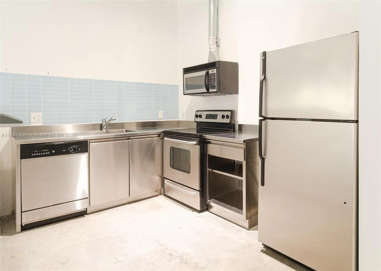250 NW 23 # 202, Miami FL 33127