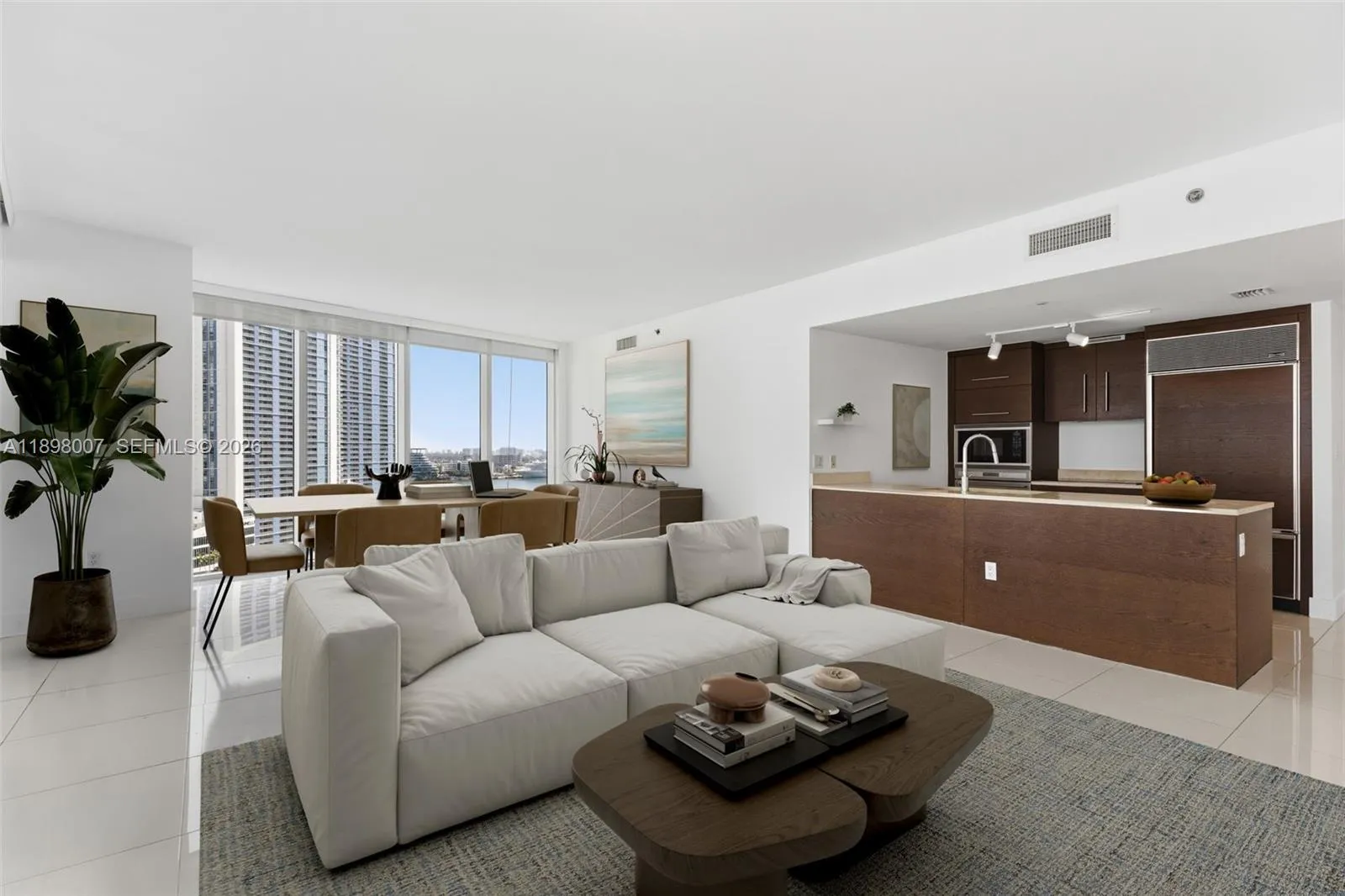 465 Brickell Ave # 1602, Miami FL 33131