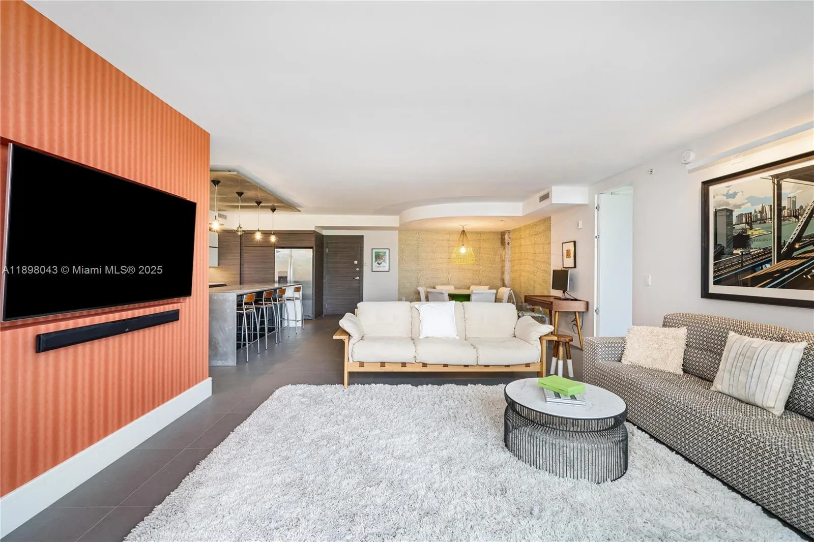 2155 Washington Ct # 407, Miami Beach FL 33139