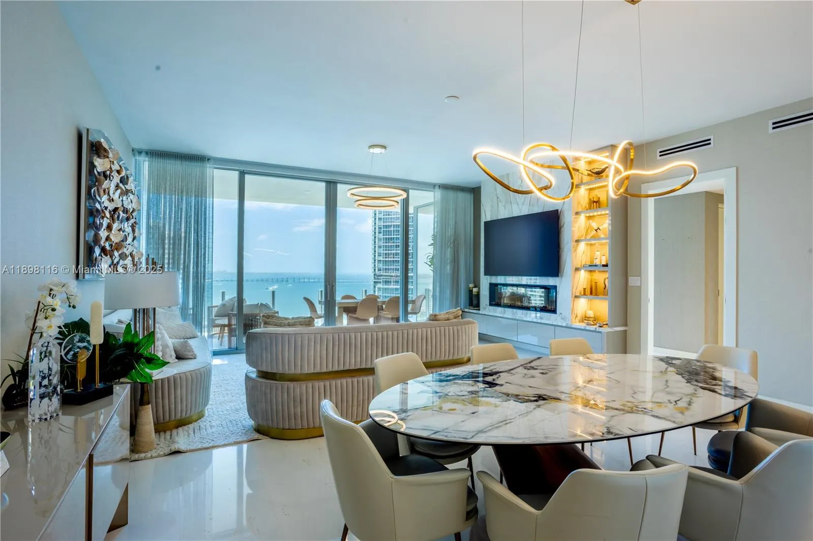 300 Biscayne Boulevard Way # 2203C, Miami FL 33131